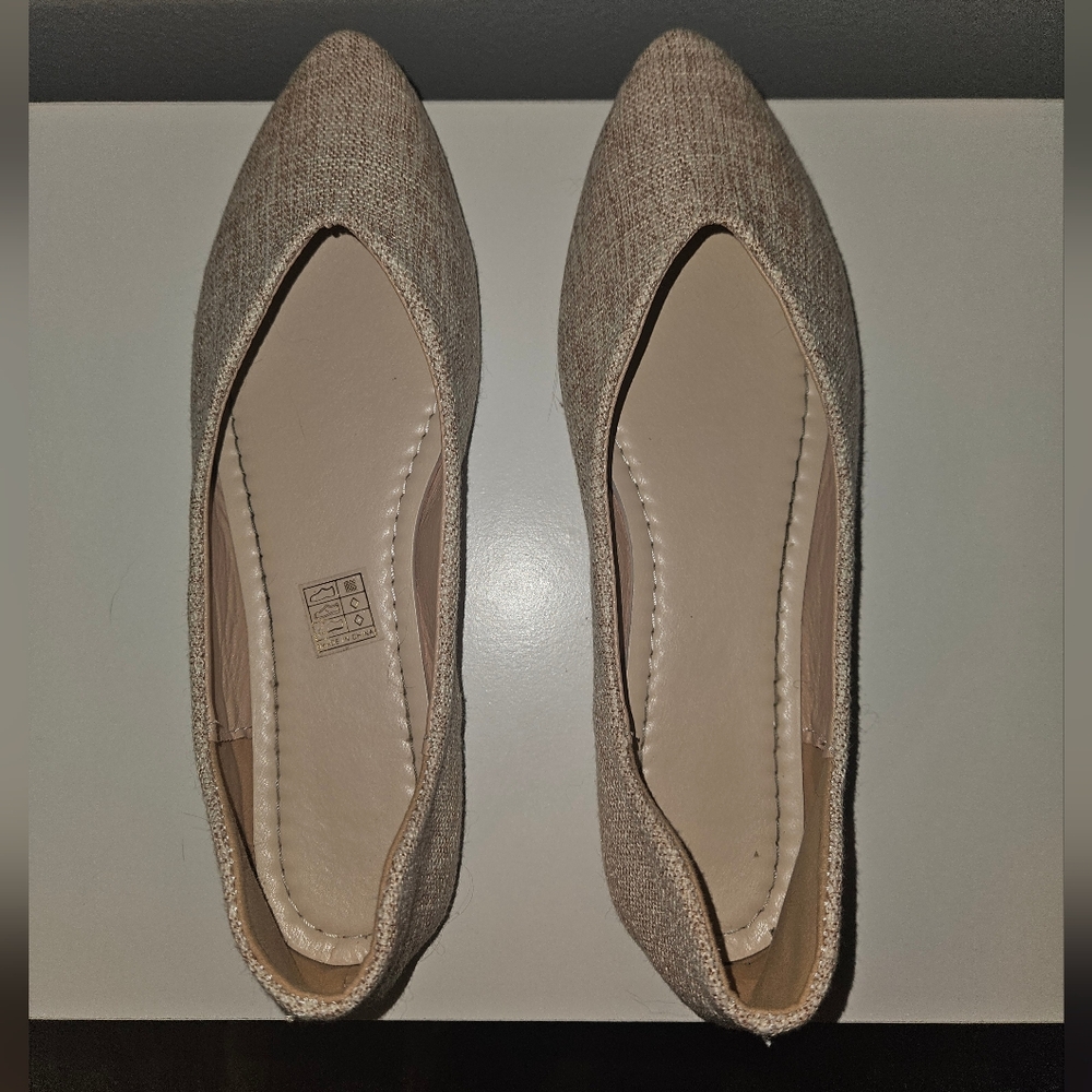 Tan Knit Woven Pointed Toe Flats - Size 9 - Picture 6 of 8